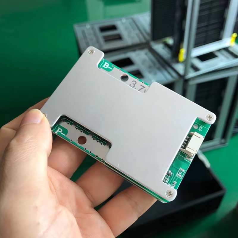4S 12V 120A LiFePO4 リチウムイオンバッテ - Power Tools Universal Battery のレビューと価格