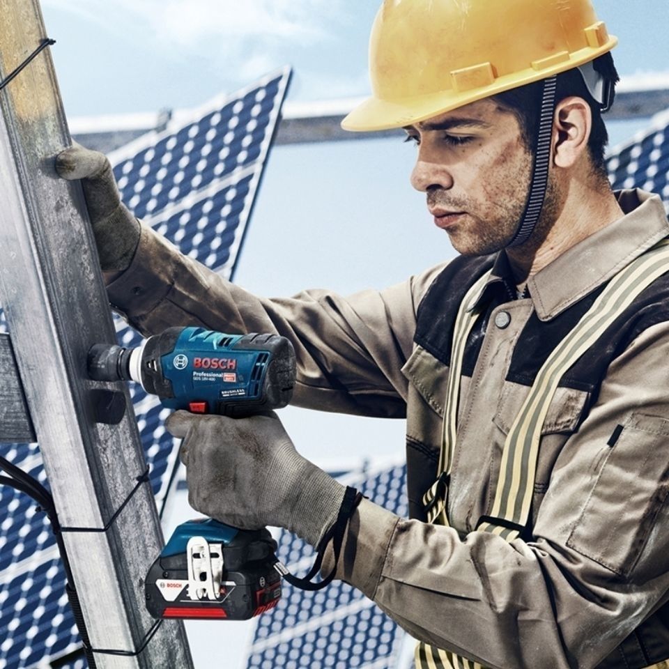 ボッシュ GDS 18V-400 コードレスインパクトレンチ - Power Tools Professional のレビューと価格