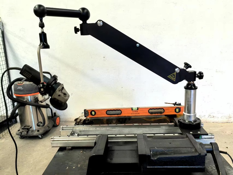 無重力アングルグラインダー補助アーム機械式パワーアーム角度研 - Zero Power Tools のレビューと価格